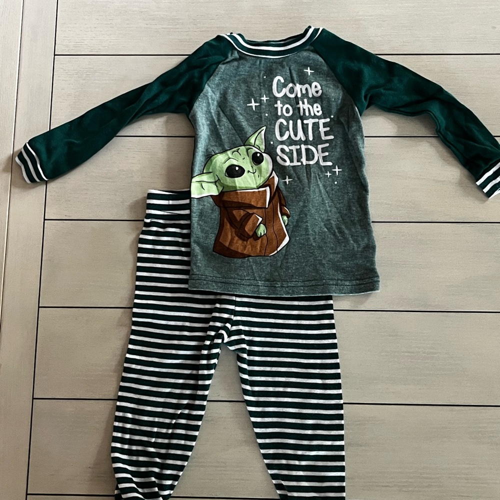 Star Wars baby Yoda pjs